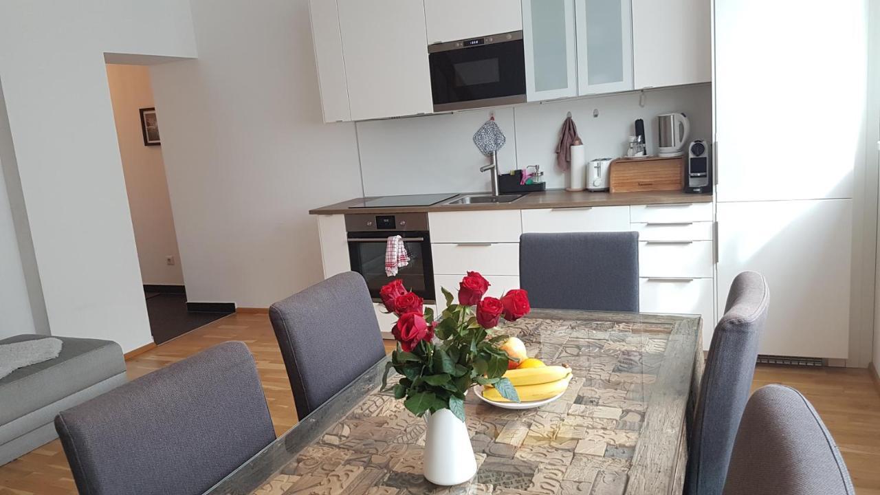 Moderne Maisonette Mit Terrasse Wien Eksteriør bilde