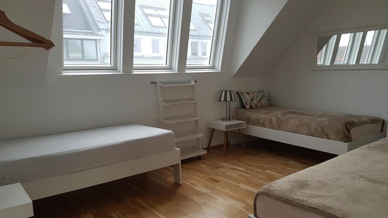 Moderne Maisonette Mit Terrasse Wien Eksteriør bilde